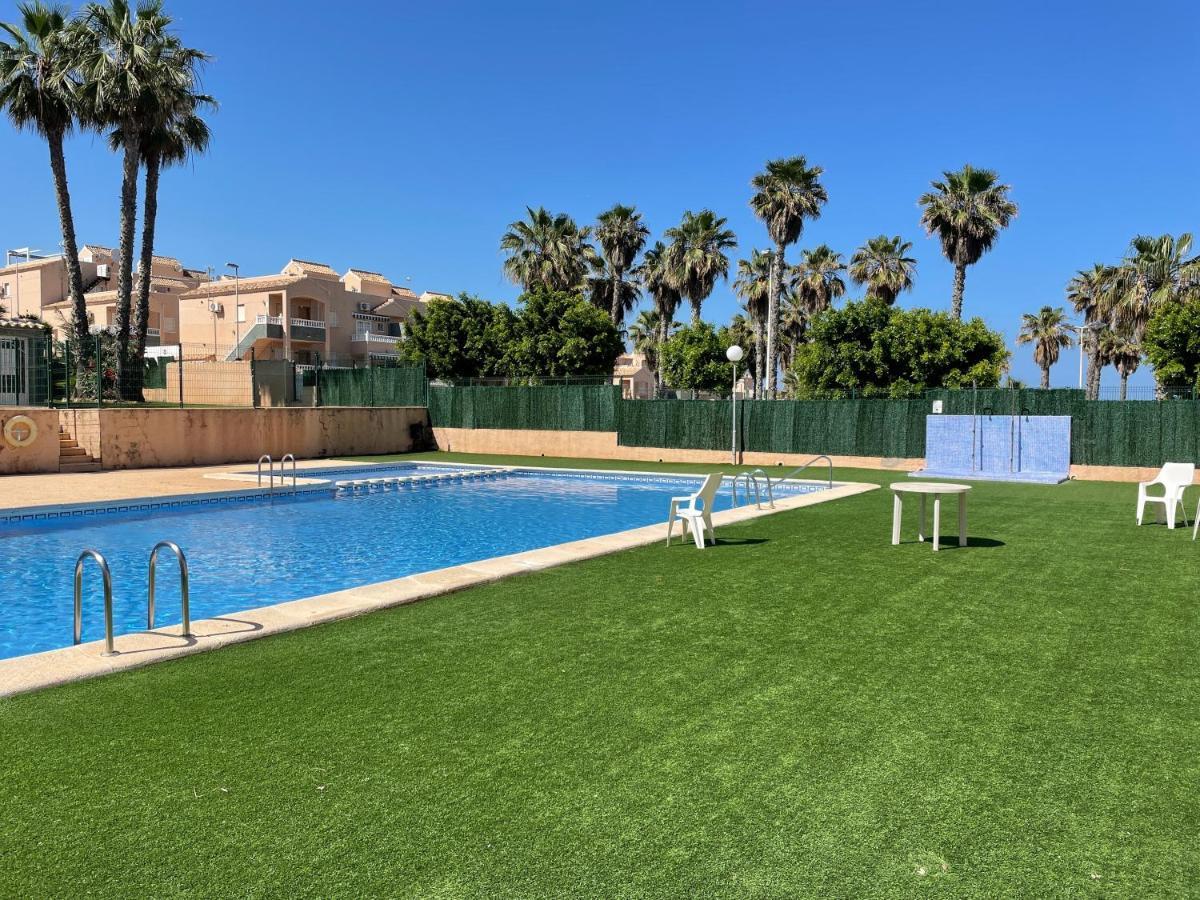 Casa Alexandra - Cosy 2Bedroom Duplex Torrevieja Eksteriør billede